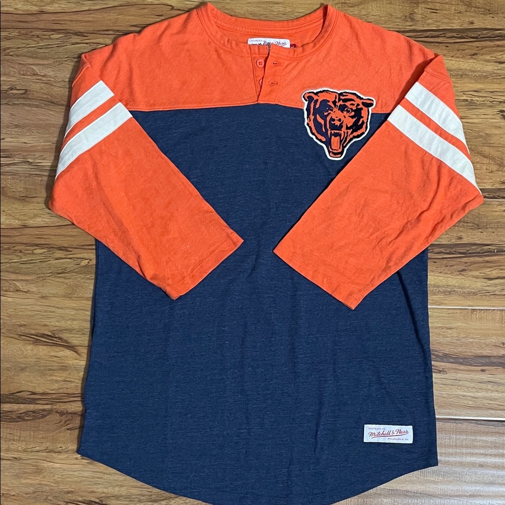 Chicago Bears | Mitchell & Ness | 3/4 Sleeve Raglan Henley | Men's L